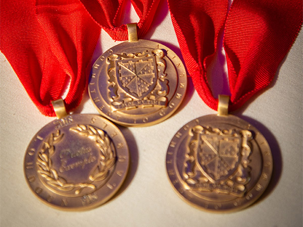 LAUREL_Home_Medals